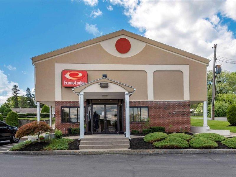 Econo Lodge Dewitt I-90 Exterior photo