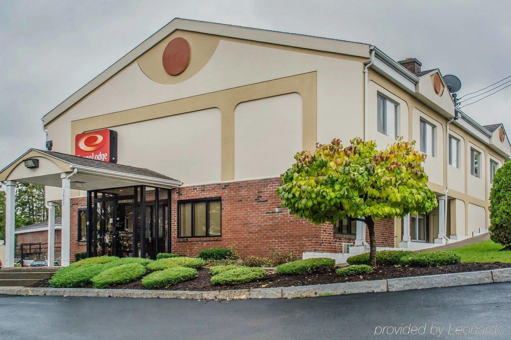 Econo Lodge Dewitt I-90 Exterior photo